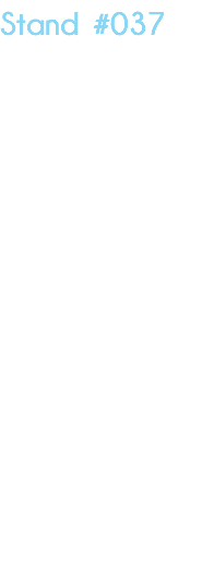 Stand #037 Híbrido 3x3 en cabecera Cuenta con piso de madera laminada. Copete en lona mate y caja de luz retro iluminada. Impresión de todos los gráficos. Área para exhibición con entrepaño en cristal.al frente y pared trasera. Zona de guarda con chapasierra. Counter frontal en madera, retro iluminado. Iluminación general, instalación eléctrica y contacto doble.