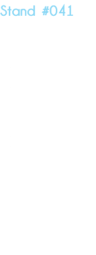 Stand #041 Display 15x9 en isla Impresión de todos los gráficos. Isla doble unida por puentes. Bodega doble de 3x2 recubierta con panel ranurado y puerta. Esquinas con vitrina para exhibición y entrepaños. Caja para realizar cobros. Iluminación general, instalación eléctrica y contactos dobles. 