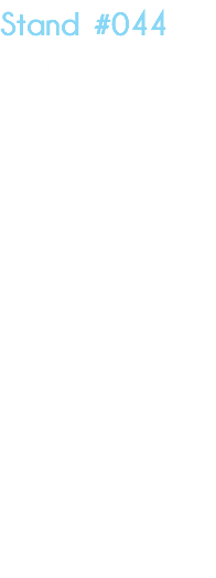 Stand #044 Custom 3x3 en isla Cuenta con piso de madera laminada con tarima. Impresión de todos los gráficos. Juego de mesa con sillas periqueras. Logo routeado 3D Counter frontal. Área para demostración con zona de guarda y chapasierra. Iluminación general e instalación eléctrica. 